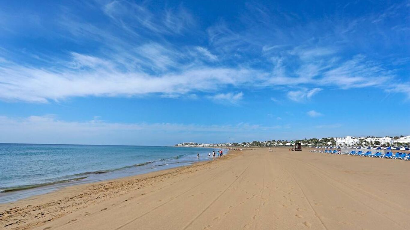 Aequora Lanzarote Suites