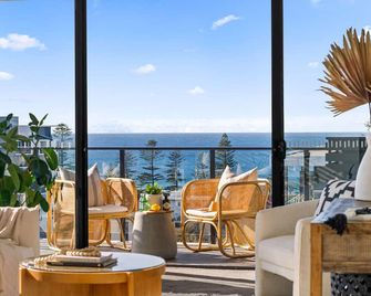 Wollongong Cbd Ocean View Apartment - Wollongong - Balcony
