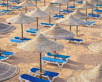 Ivy Cyrene Island Aqua Park Resort - שארם א-שייח' - חוף