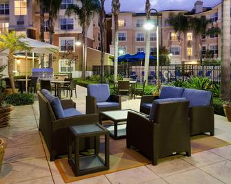 Residence Inn by Marriott Cypress Los Alamitos - Los Alamitos - Patio