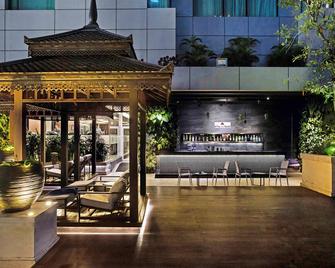 Pullman Yangon Centrepoint - Yangon - Building