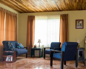 Butterfly Cabin - Ocean View- San Ramon and Esparza - Grecia - Living room