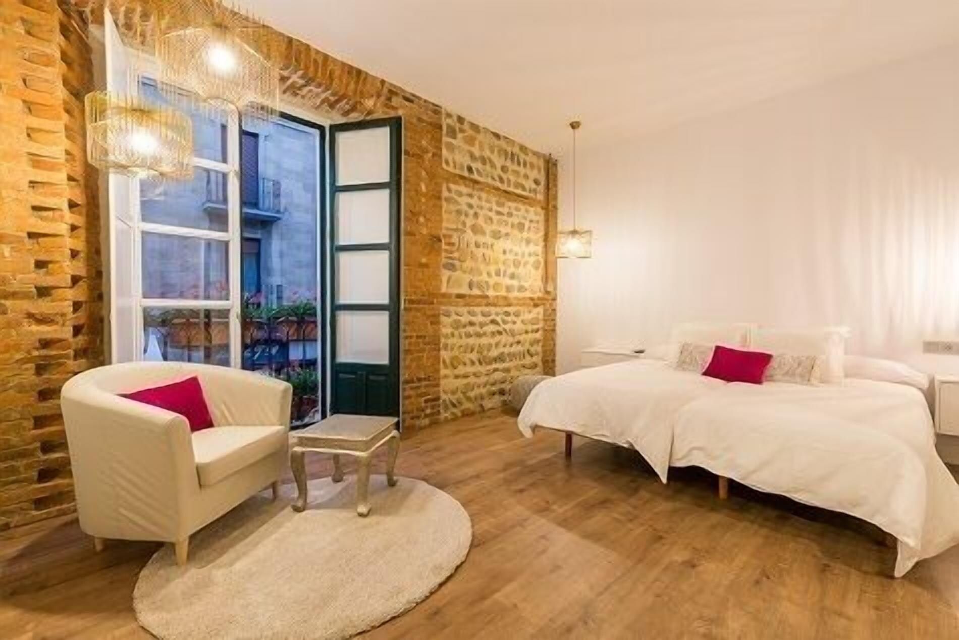 Hostal Albany Ancha - לאון