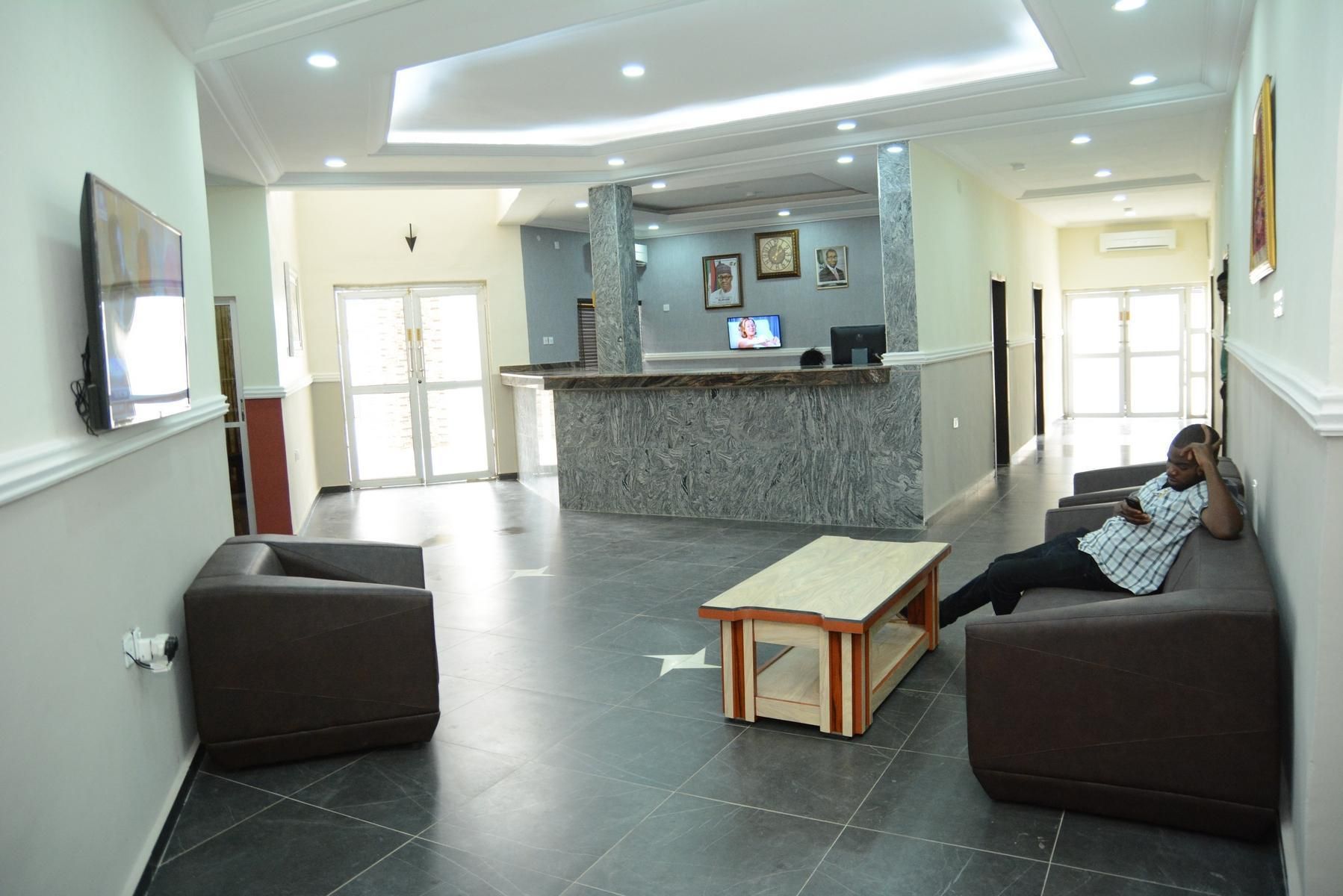 Iyore Grand Hotel and Suites - Benin City - Lobby