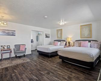 Reeds Lodge - Springerville - Bedroom