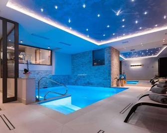 Hotel Collini - Pinzolo - Pool