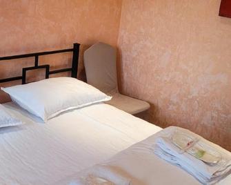 Dallar Guest House - Yerevan - Bedroom