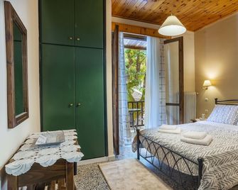 Helidona - Karpenísi - Slaapkamer