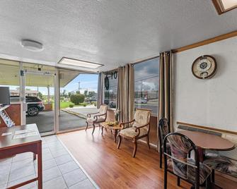Guest Inn Rogers - Rogers - Sala de estar