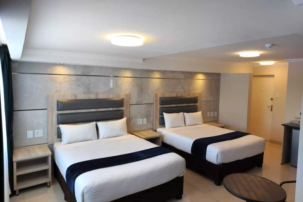 Bayside Taj Hotel - Port Shepstone - Schlafzimmer