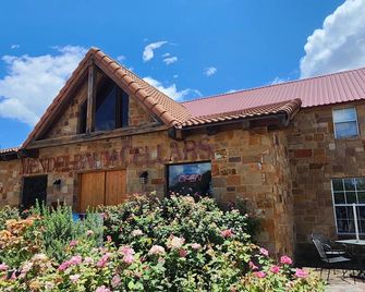 Fig Cabin - Fredericksburg - Edificio