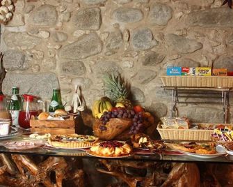 Donnaciccina Accomodation - Tropea - Buffet