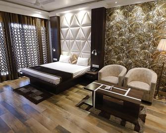 Oyo 11632 Hotel Stay Inn Classic - Bathinda - Habitación