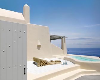 Dome Santorini Resort - Thera - Svømmebasseng