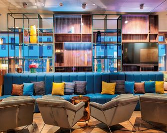 Nyx Hotel Munich By Leonardo Hotels - Múnich - Lounge