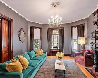 Spectacular Queen Anne Victorian - Auburn - Pokój dzienny