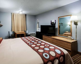 Super 8 by Wyndham Elk City - Elk City - Habitación
