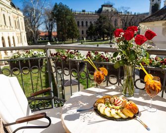Premier Prezident Garni Hotel and Spa - Sremski Karlovci - Balcón