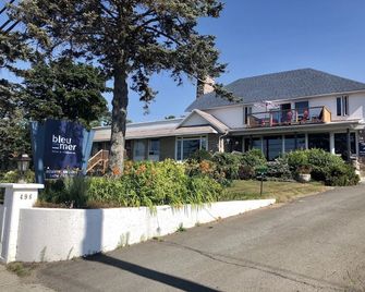 Bleu Mer, hôtel & résidences - Carleton-sur-Mer - Building