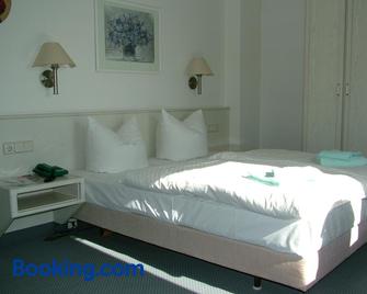 Hotel Fabrice - Gera - Camera da letto