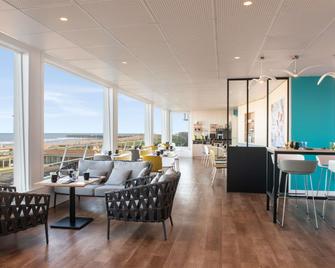 Mercure Dieppe La Presidence - Dieppe - Living room