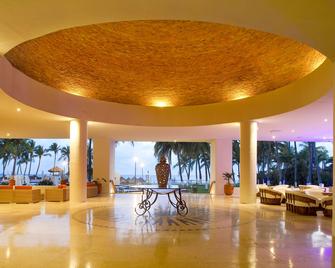 إمبوريو إكستابا - Ixtapa - ردهة