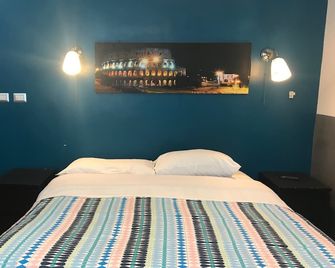 Aladino Inn - Roma - Yatak Odası
