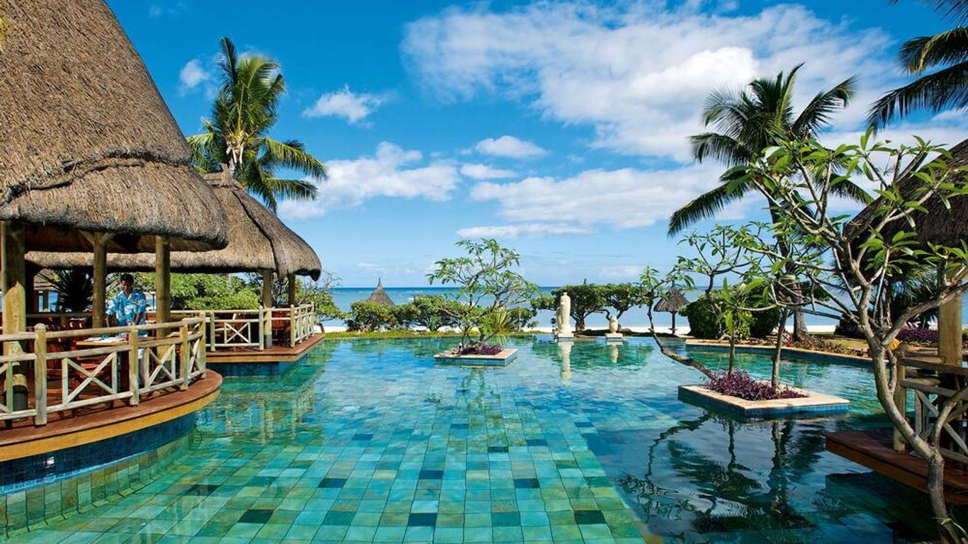 La Pirogue Resort & Spa