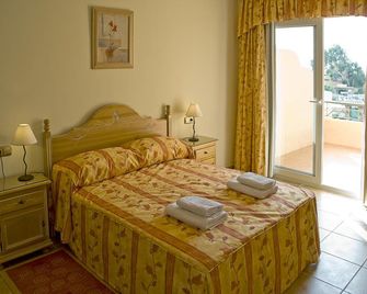 Marbella Beach Resort at Club Playa Real - Marbella