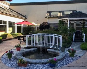 Powell River Town Centre Hotel - Powell River