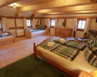 Oberlausitzer Ferienhaus Gebirgshäusl Oybin - Oybin - Спальня