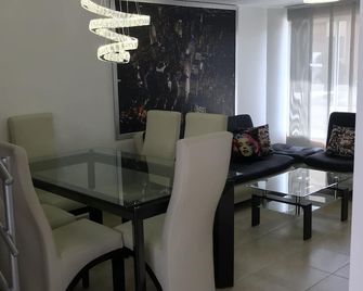 Pereira Cerritos Casa - Pereira - Dining room