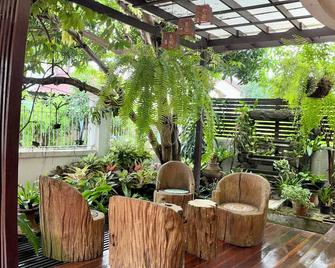 The T-house. Your home in Bangkok - בנגקוק - פטיו