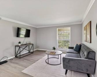 Jamestown C5 I Comfy 2 Bed 1 Bath - Nashville - Sala de estar
