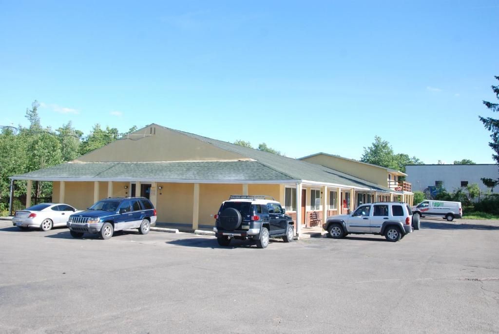 Mount Laurel Motel - הייזלטון - בניין