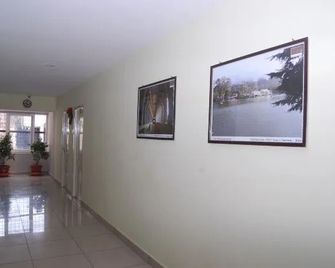 Chakraa Residency - Ramanathapuram - Pasillo