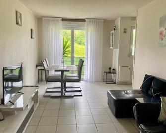 Appartement au calme nature et centre ville - Quimper - Sala de estar