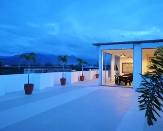 Hotel Rupert A Baler - Baler - Balcony