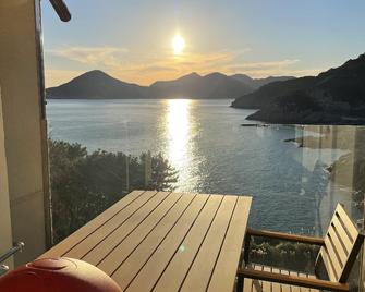 Windy Hill Resort - Geoje - Balcón