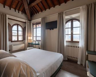 Hotel Gattapone - Gubbio - Slaapkamer