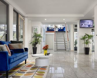 بايليز موتل - برث - ردهة