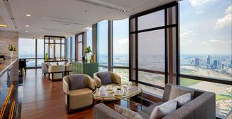 Vinpearl Luxury Landmark 81 - Ho Chi Minh City - Living room