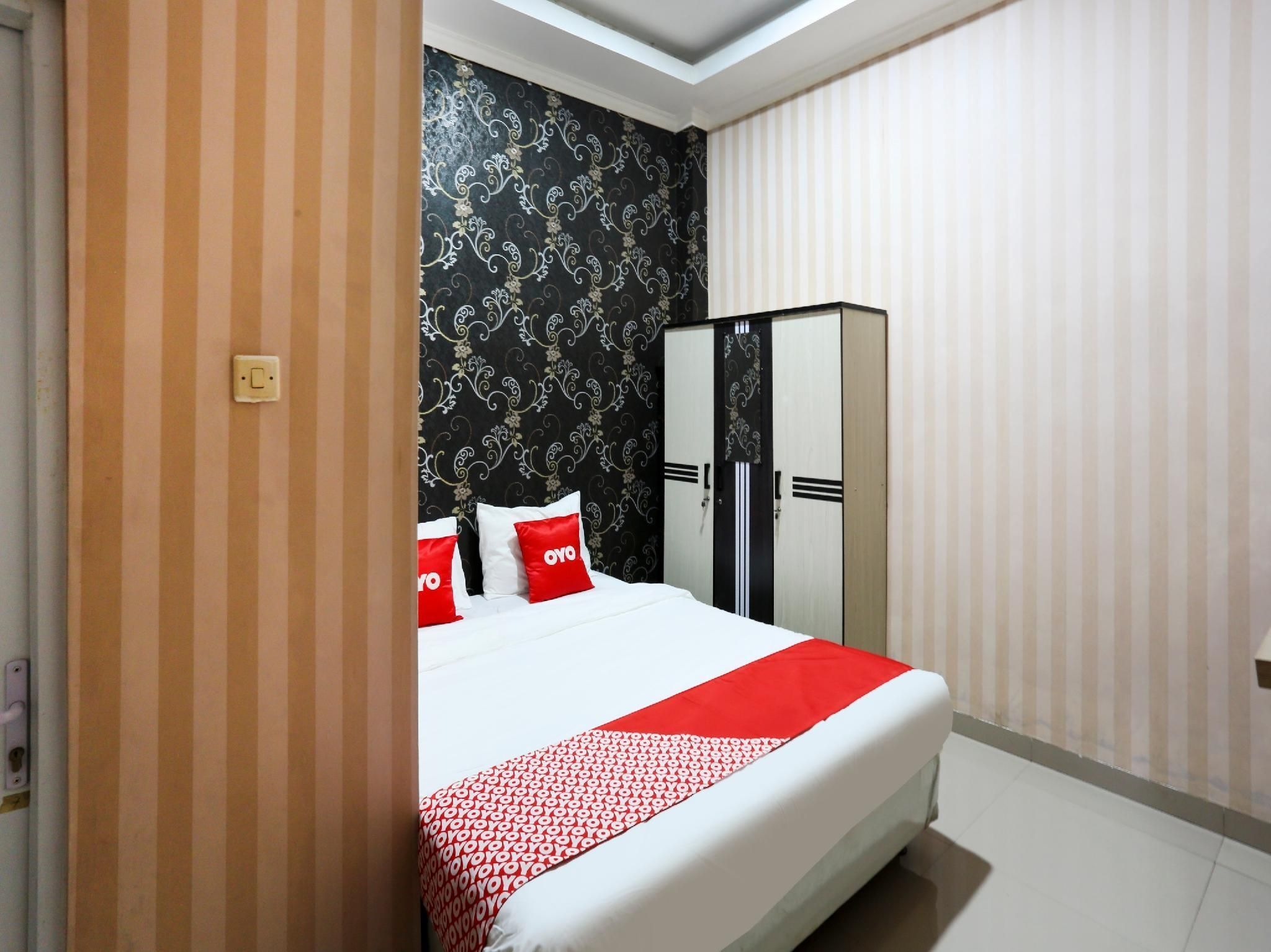 OYO 4009 Jabusimo Syariah Near Rumah Sakit Mitra Keluarga Kemayoran - ג'קרטה - חדר שינה