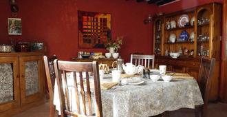 White Cottage - Wolverhampton - Dining room