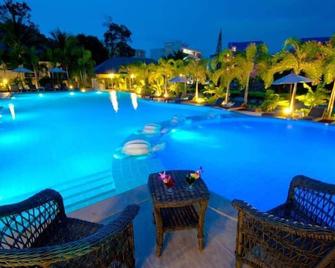 Ps Hill Resort Phuket Patong - Sha Plus - עיירת פוקט - בריכה