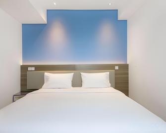 Amaris Hotel Panglima Polim 2 - Jakarta - Bedroom