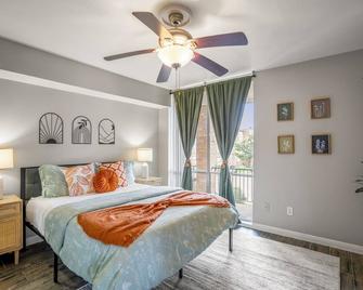 Towne Plaza Apartments #114 in the Galleria Area - Houston - Phòng ngủ