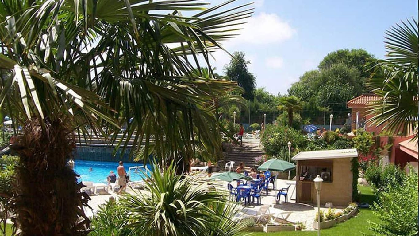 提姆帕萊皇家酒店 - 布拉內斯