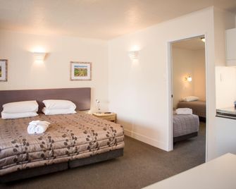 Colonial on Gladstone - Gisborne - Bedroom