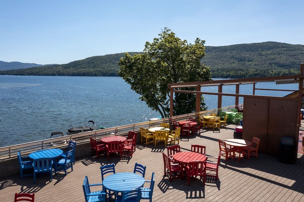 Surfside On the Lake - Lake George